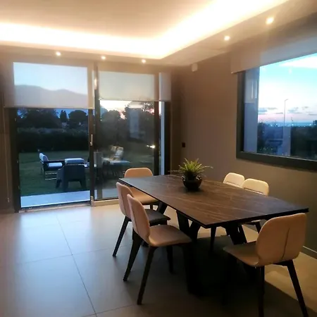 Modern House بيت للعطل *
